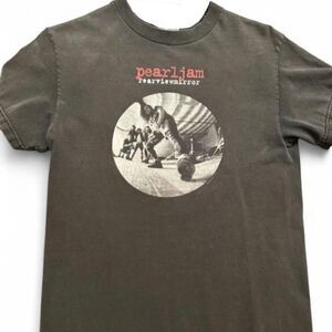 American-vintage Men's Black and Grey T-shirt